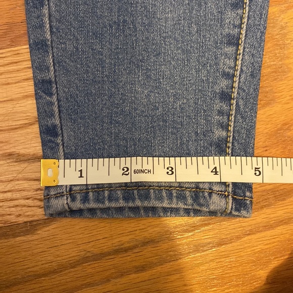 NWT Levi’s High Waisted Tapered Jeans in FYI in Size 23 x 27 - Picture 12 of 16
